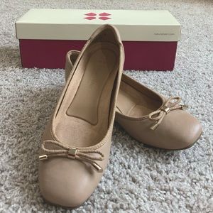 Women’s Tan Flats with Bow